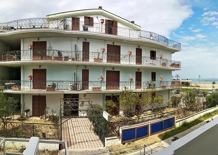 Lägenhet Trilocale Vista Mare Panoramica Frontale Laterale Roseto Degli Abruzzi