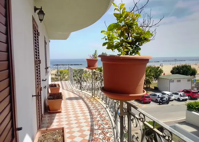 Trilocale Vista Mare Panoramica Frontale Laterale * ロゼート・デッリ・アブルッツィ