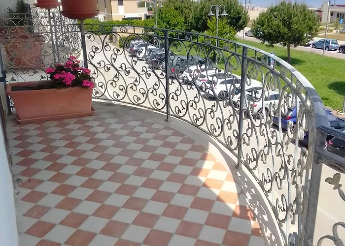 Trilocale Vista Mare Panoramica Frontale Laterale *